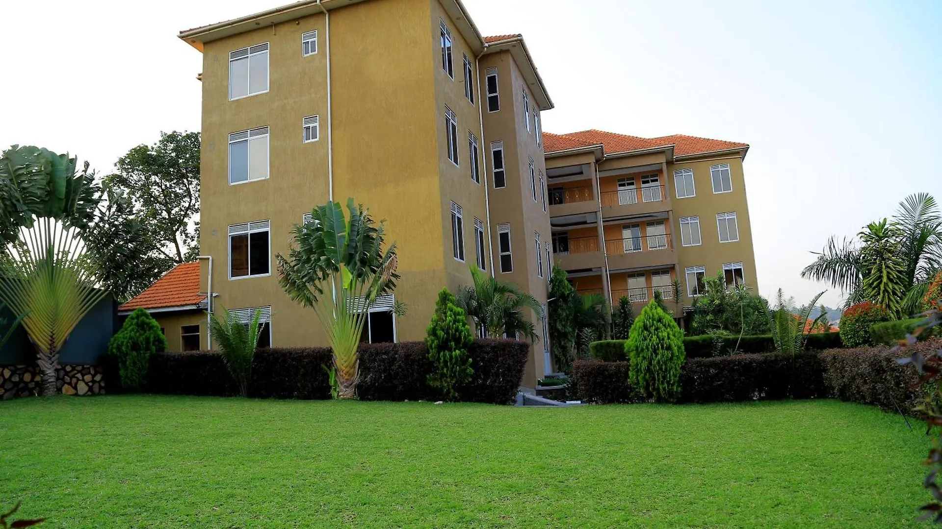 Lishi Resort Hotel Kampala